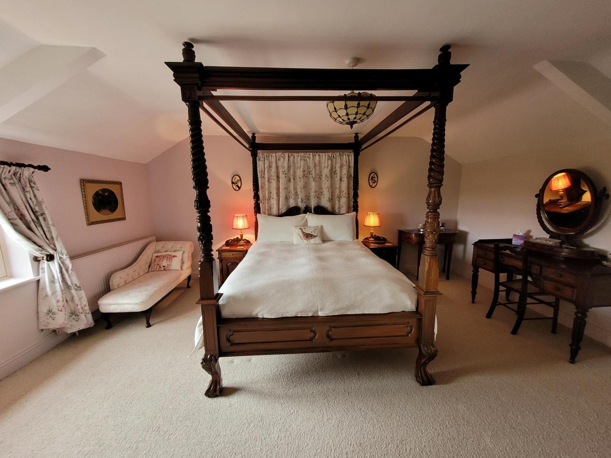Bed & Breakfast Burton Grange 4*